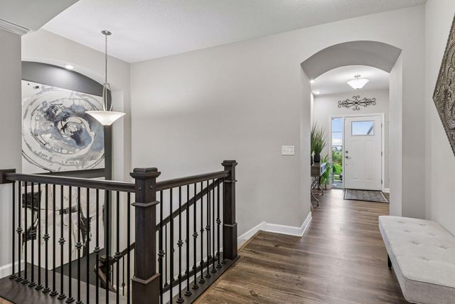 9557 James Circle N, Lake Elmo, MN 55042
