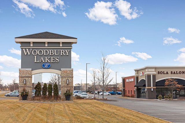 9557 James Circle N, Lake Elmo, MN 55042