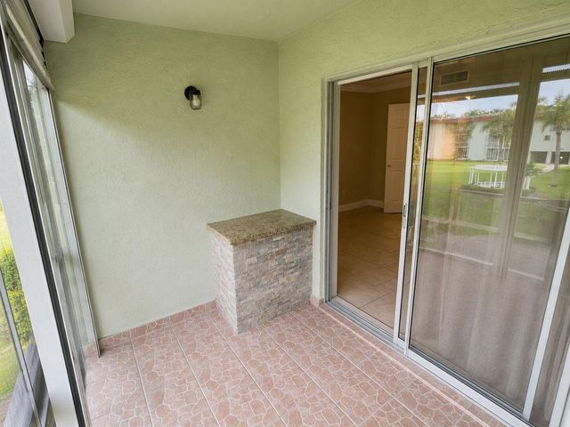 3100 SPRINGDALE Boulevard 308, Palm Springs, FL 33461