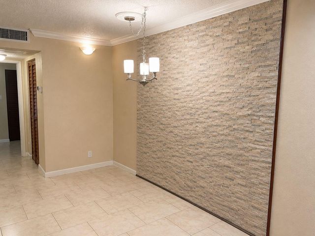 3100 SPRINGDALE Boulevard 308, Palm Springs, FL 33461
