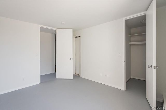 8200 E Jefferson 503, Detroit, MI 48214