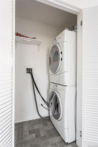 8200 E Jefferson 503, Detroit, MI 48214