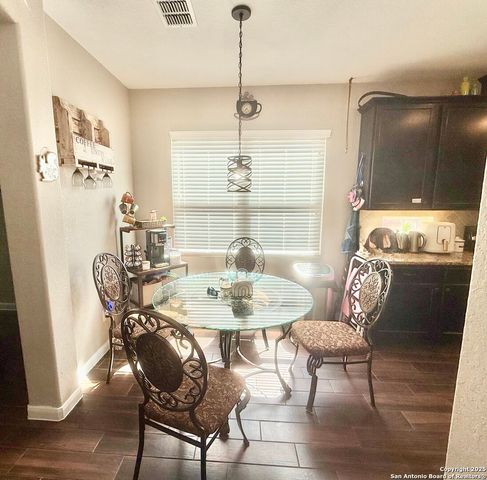 888 Maple Dr., New Braunfels, TX 78130