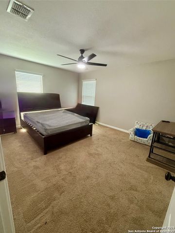 888 Maple Dr., New Braunfels, TX 78130