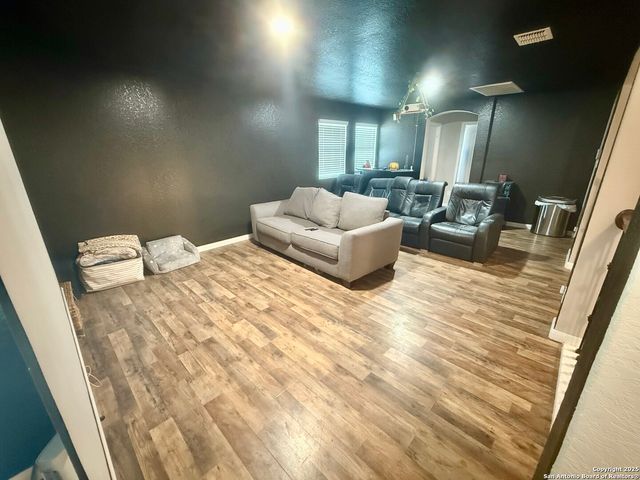 888 Maple Dr., New Braunfels, TX 78130