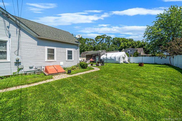 89 Avery Avenue, Patchogue, NY 11772