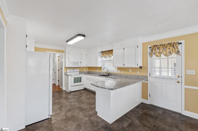 807 Fairview Road, Greer, SC 29651