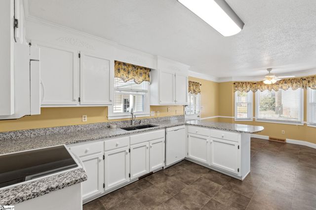 807 Fairview Road, Greer, SC 29651