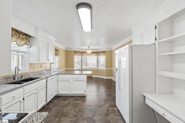 807 Fairview Road, Greer, SC 29651