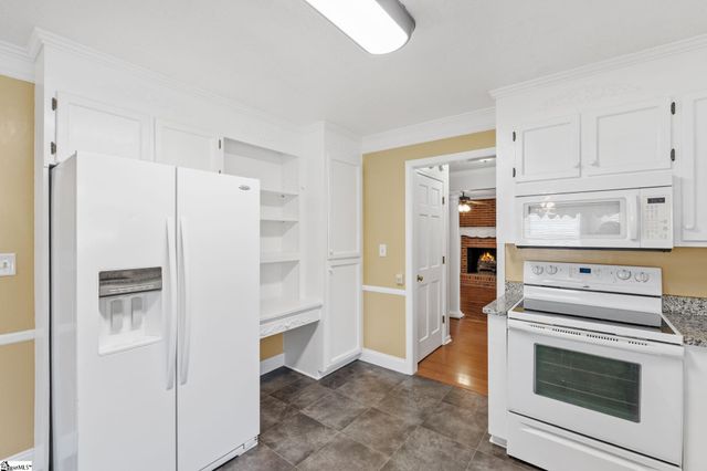 807 Fairview Road, Greer, SC 29651