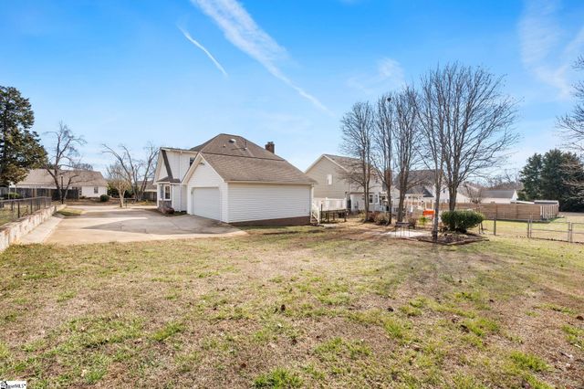 807 Fairview Road, Greer, SC 29651