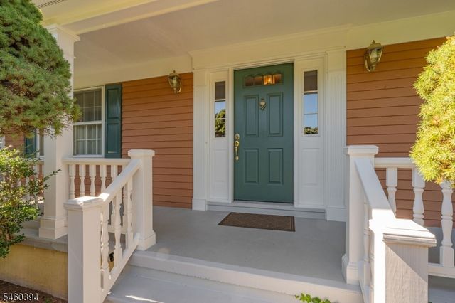 111 Carriage Hill Way, Branchburg Twp., NJ 08853