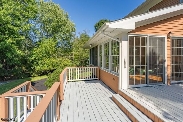 111 Carriage Hill Way, Branchburg Twp., NJ 08853