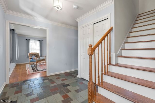 111 Carriage Hill Way, Branchburg Twp., NJ 08853
