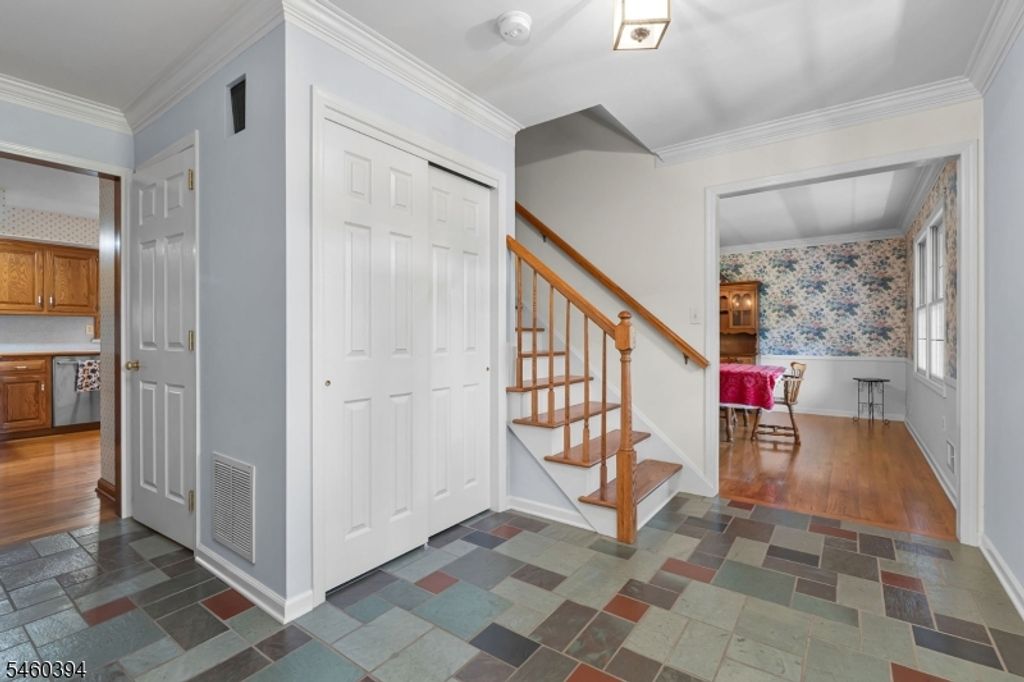 111 Carriage Hill Way, Branchburg Twp., NJ 08853 — photo 4