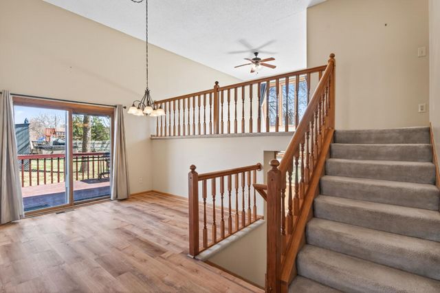 1940 Windjammer Drive, Woodbury, MN 55125