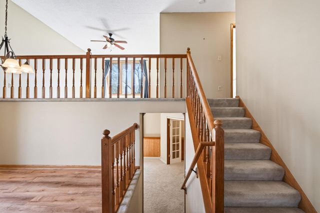 1940 Windjammer Drive, Woodbury, MN 55125