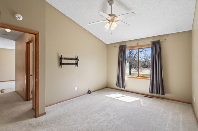 1940 Windjammer Drive, Woodbury, MN 55125