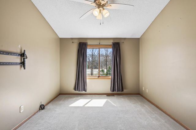 1940 Windjammer Drive, Woodbury, MN 55125