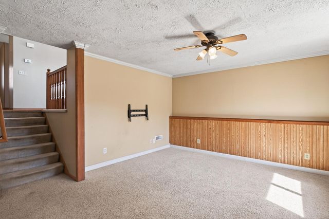 1940 Windjammer Drive, Woodbury, MN 55125