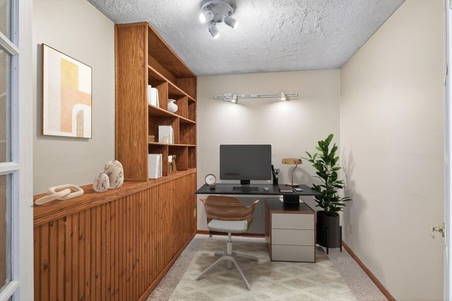 1940 Windjammer Drive, Woodbury, MN 55125