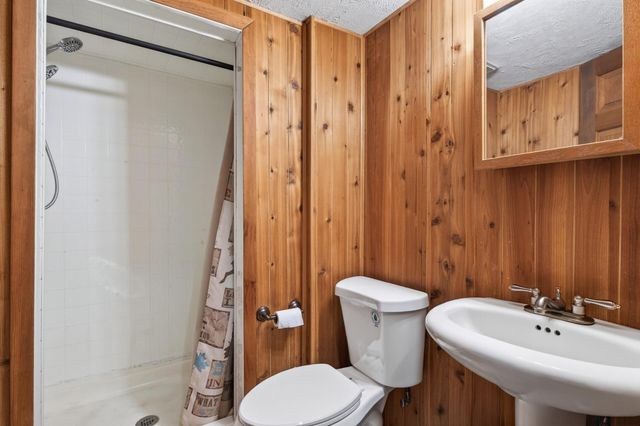 1940 Windjammer Drive, Woodbury, MN 55125