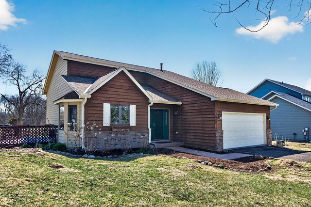 1940 Windjammer Drive, Woodbury, MN 55125