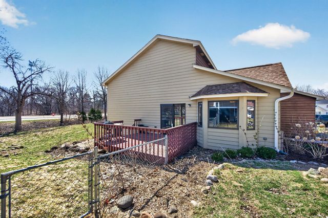 1940 Windjammer Drive, Woodbury, MN 55125