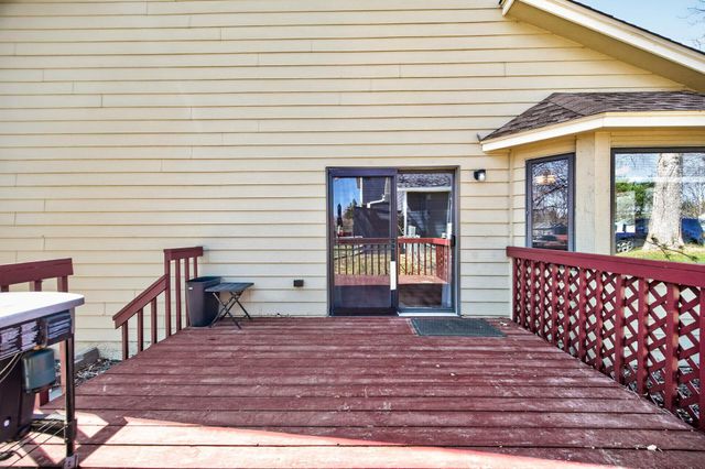 1940 Windjammer Drive, Woodbury, MN 55125