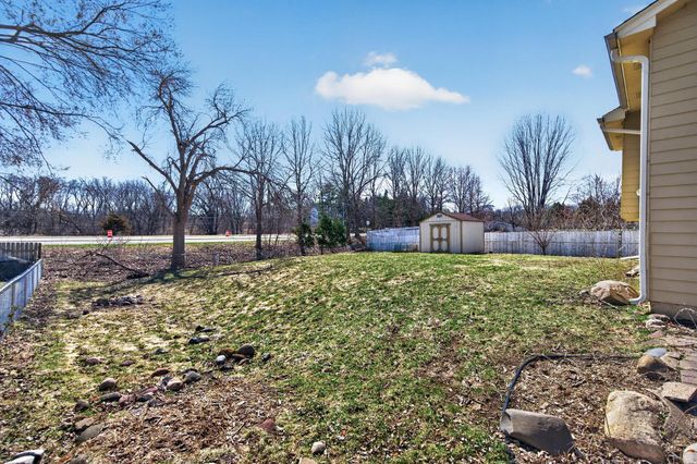 1940 Windjammer Drive, Woodbury, MN 55125