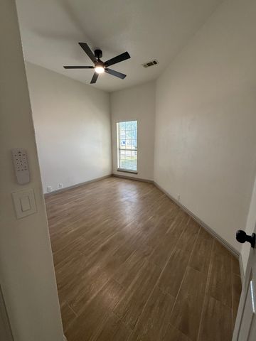 829 Cutting Horse Drive, Mansfield, TX 76063