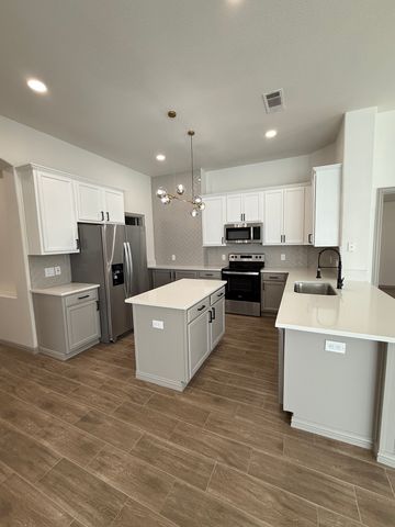 829 Cutting Horse Drive, Mansfield, TX 76063