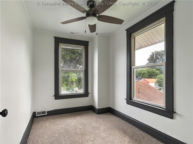 209 W Virginia Avenue, Dunbar, WV 25064