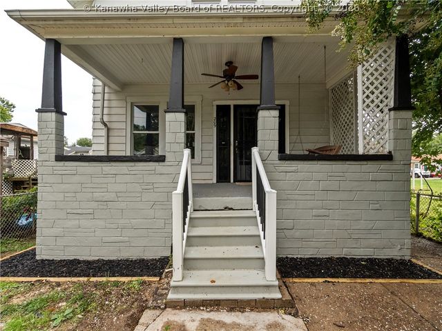 209 W Virginia Avenue, Dunbar, WV 25064