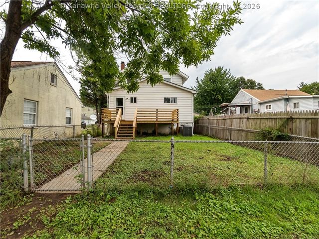209 W Virginia Avenue, Dunbar, WV 25064