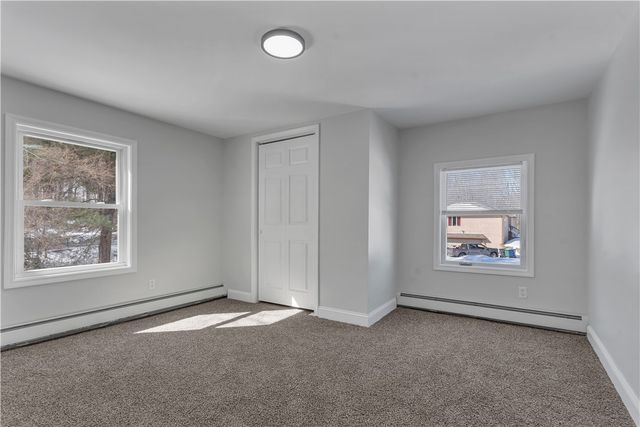 403 Commonwealth Avenue, Warwick, RI 02886