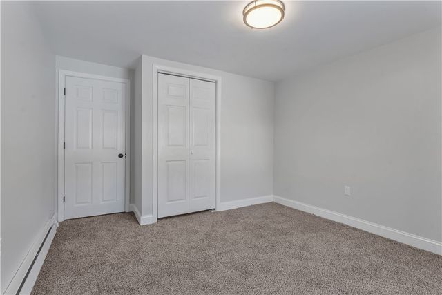 403 Commonwealth Avenue, Warwick, RI 02886