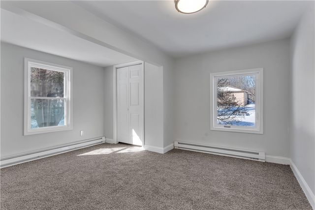 403 Commonwealth Avenue, Warwick, RI 02886