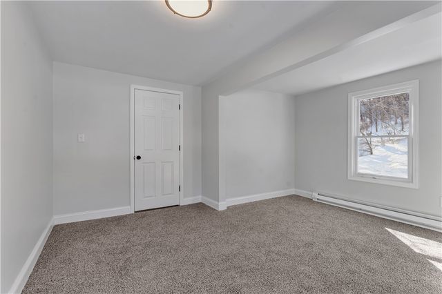 403 Commonwealth Avenue, Warwick, RI 02886