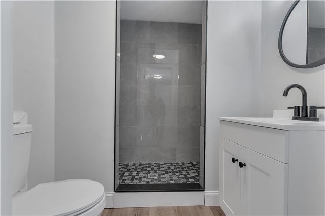 403 Commonwealth Avenue, Warwick, RI 02886