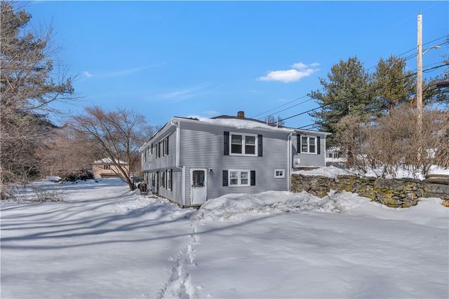 403 Commonwealth Avenue, Warwick, RI 02886