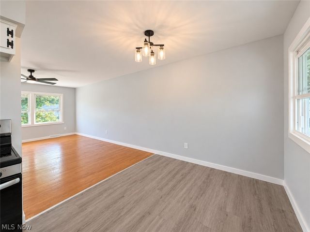 3086 Solar Drive NW, Warren, OH 44485