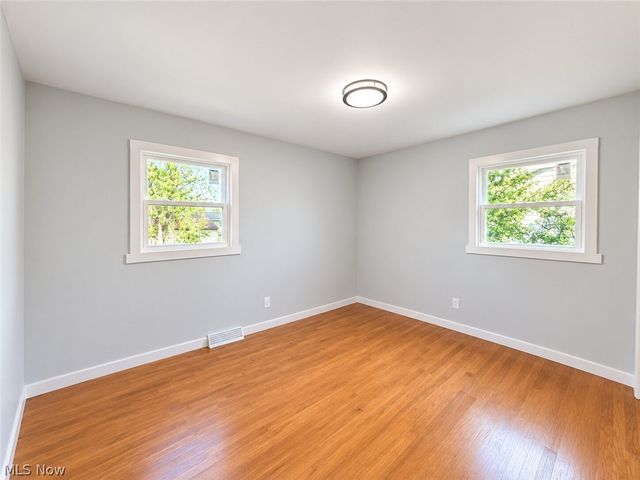 3086 Solar Drive NW, Warren, OH 44485