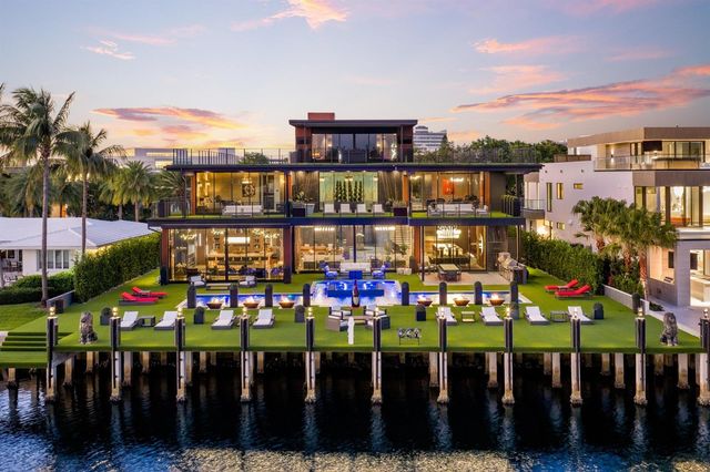 733 Middle River Drive, Fort Lauderdale, FL 33304