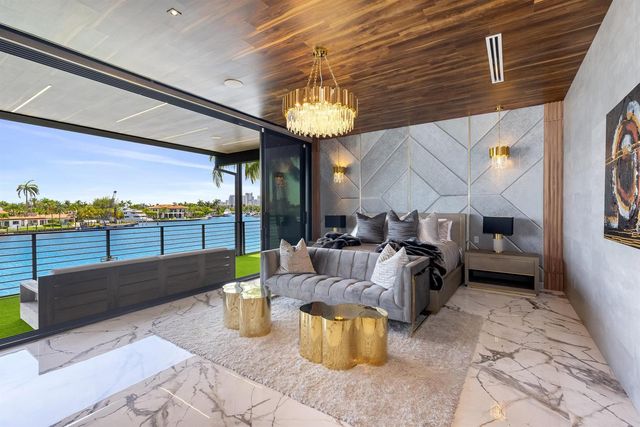 733 Middle River Drive, Fort Lauderdale, FL 33304