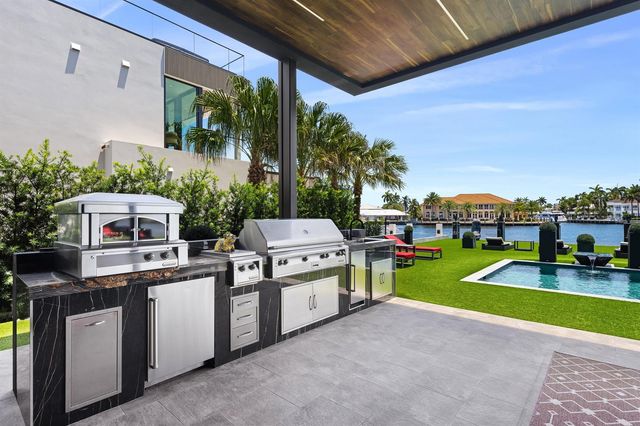 733 Middle River Drive, Fort Lauderdale, FL 33304