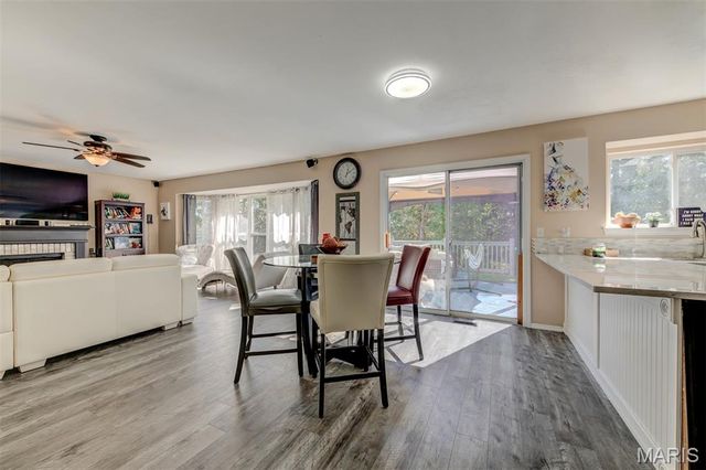 17347 Hilltop Ridge Drive, Eureka, MO 63025