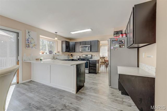 17347 Hilltop Ridge Drive, Eureka, MO 63025