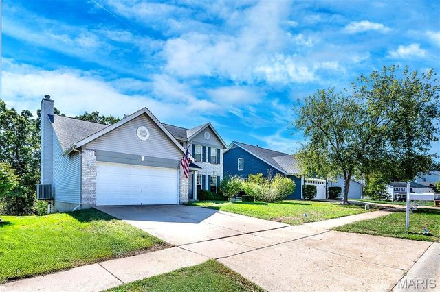 17347 Hilltop Ridge Drive, Eureka, MO 63025