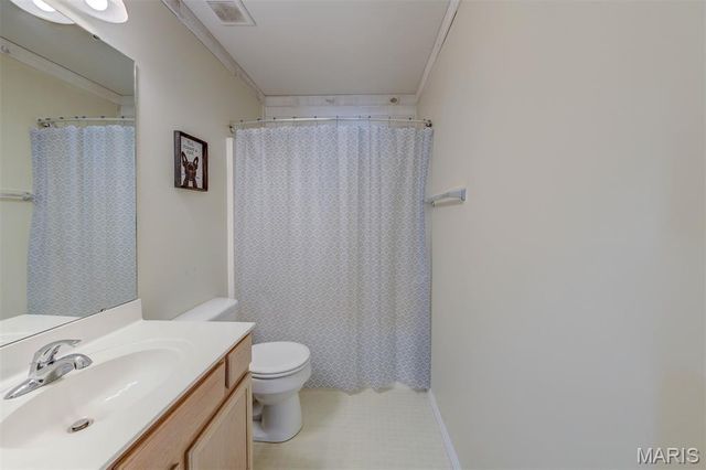 17347 Hilltop Ridge Drive, Eureka, MO 63025